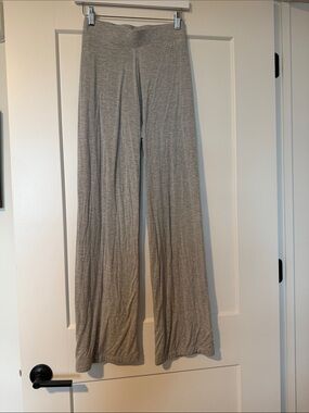 JLUXLABEL Relaxed Wide-Leg Knit Pants in Heather Gray